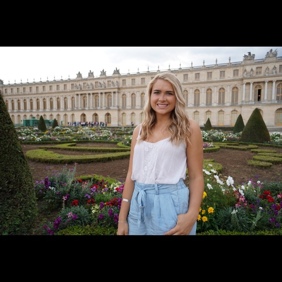 Meet your Posher, Renee - Picture 1 of 1